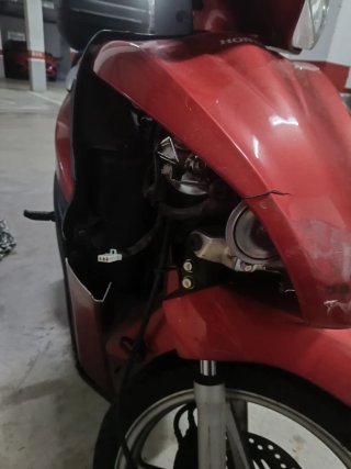 Honda visión 2016 con frontal roto