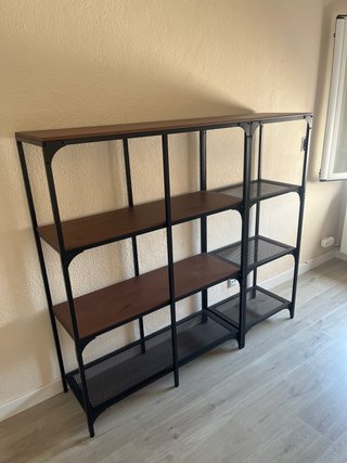 Estantería Ikea Fjallbo estilo industrial