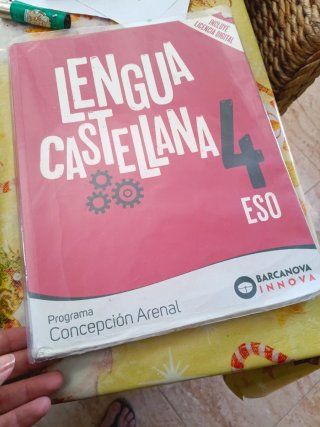 Vendo libros de 4 Eso Baix Penedés