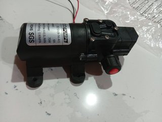 Bomba de agua 12V autocebante 6L