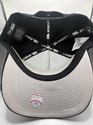 Gorra New Era Negra Oso Marrón