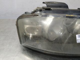FARO DERECHO AUDI A3 (8P1) BKC 8P0941004K 0301206