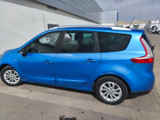 Renault Grand Scenic 2015