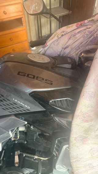 Moto 125cc Poco Uso con usb y altaboces