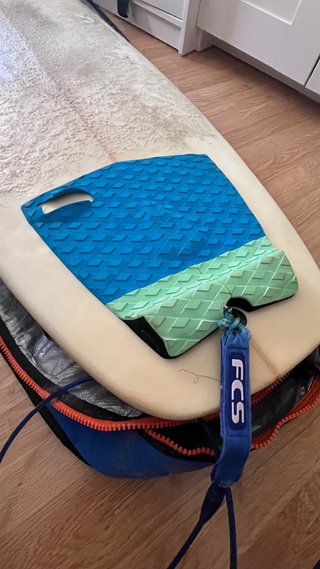 Tabla de surf con funda