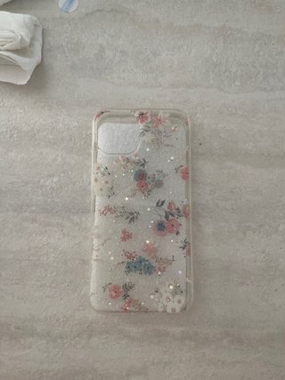 Funda iPhone 13 floral transparente