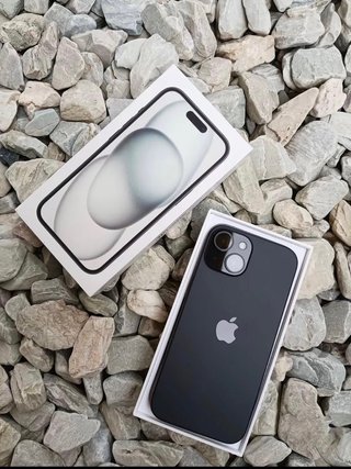 iPhone 15 128GB
