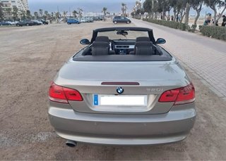 BMW 320 2008