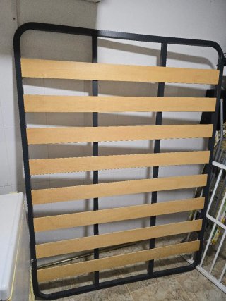 Somier metálico con lamas de madera
