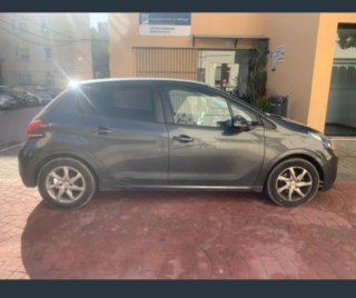 Peugeot 208 2016