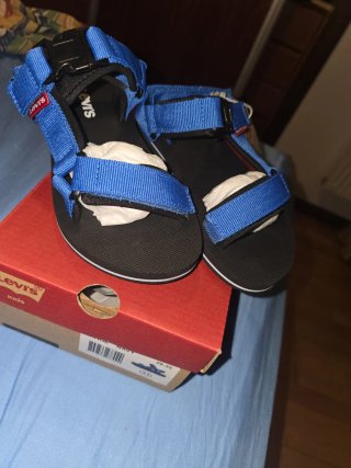 Chanclas Levis Azules