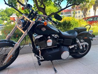 Harley Davidson Dyna Wide Glide Negra