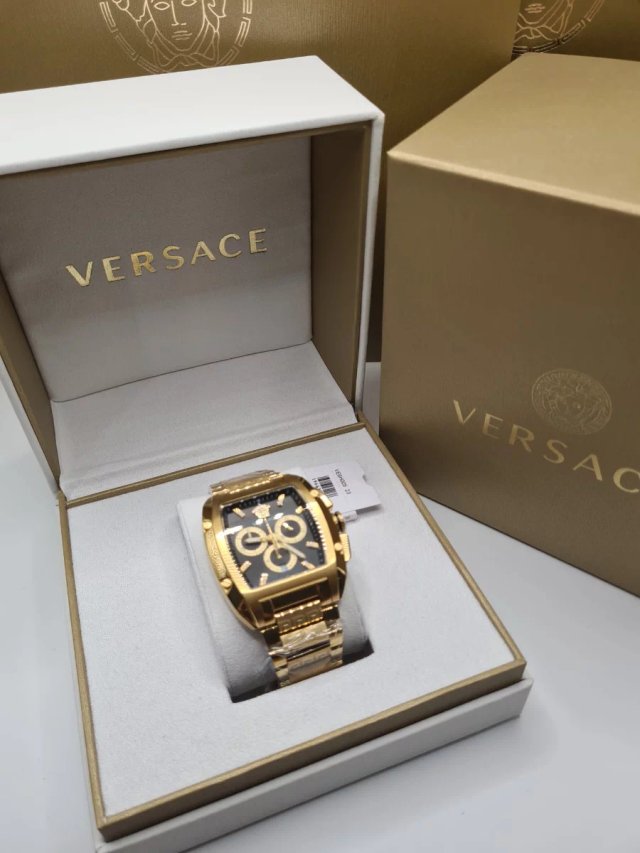 Reloj Versace Dorado y Negro