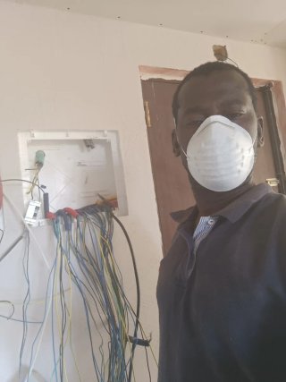 Busco trabajo Instalación y reparación de fontaner