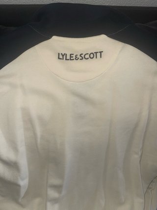 Sudadera Lyle & Scott Beige y Negra