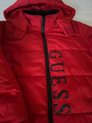 Abrigo Guess niña rojo 14 anos