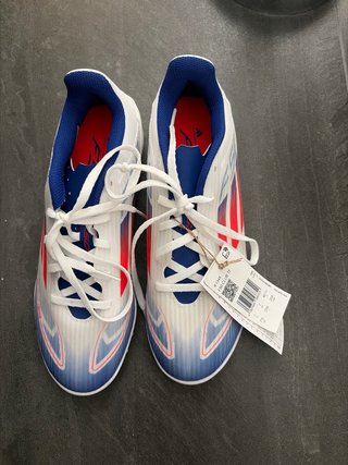 Botas de fútbol Adidas F50 Club TF Talla 40.5