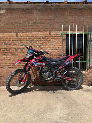 UM DSR Enduro Moto