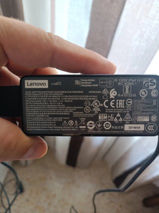 Portátil Lenovo Negro