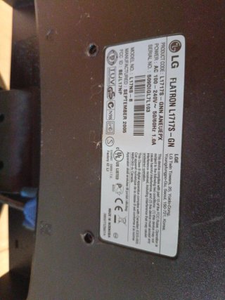Monitor LG Flatron L1717S de 17 pulgadas.