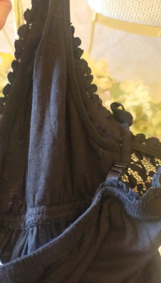 2 Camisones maternidad,uno encaje negro, otro beig
