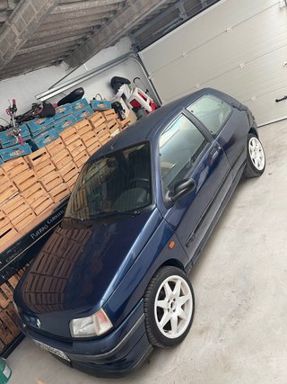 Renault Clio 1999