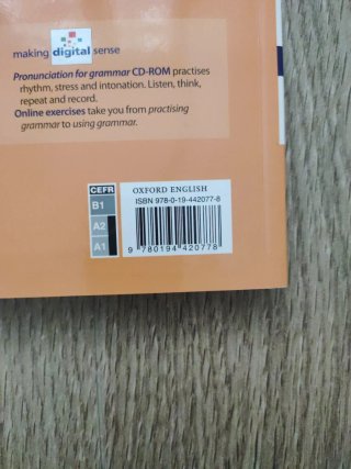 Oxford English Grammar Course: Basic: with Answ...