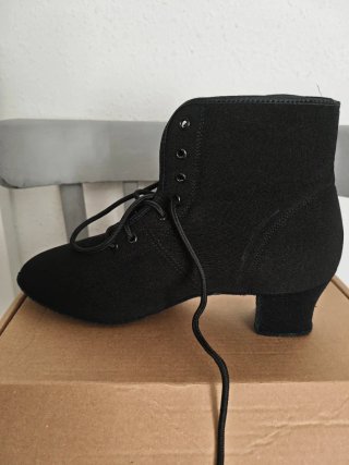 Zapatos de tango negros
