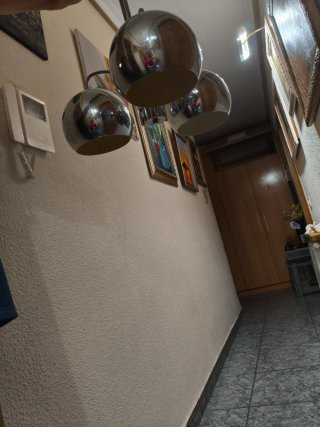 Lámpara de pie moderna cromada