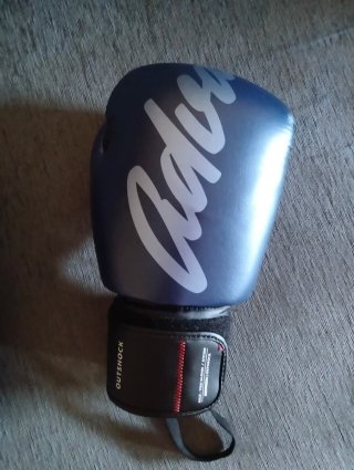 Guantes de boxeo Outshock 12oz