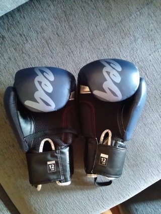 Guantes de boxeo Outshock 12oz