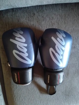 Guantes de boxeo Outshock 12oz