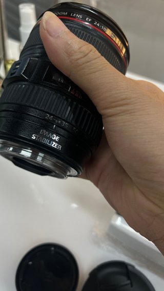 Canon EF 24-105mm f/4 L IS USM