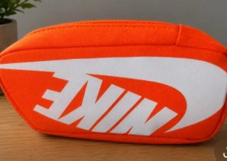 Estuche Nike Naranja