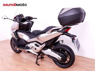 HONDA FORZA 750