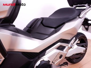 HONDA FORZA 750