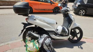 Peugeot 125 Scooter Blanca