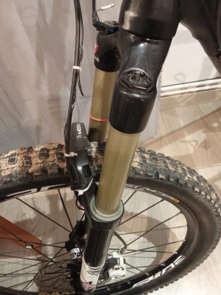 Bicicleta Canyon Doppia Sospensione 26