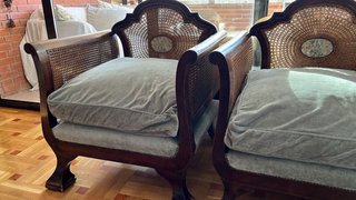 Preciosas butacas antiguas de rejilla
