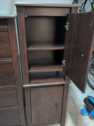 Cómoda y 2 mesitas IKEA madera oscura