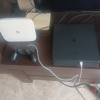 Sony PS4 Slim Negra