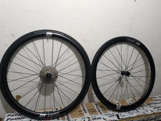 Ruedas DT Swiss E1800 Spline 30 Nuevas, para disco
