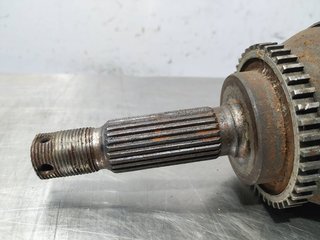 TRANSMISION DELANTERA DERECHA MITSUBISHI GALANT B