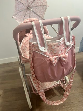 Carrito de muñecas rosa floral