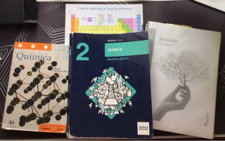 Libros química+biología 2 de bachillerato