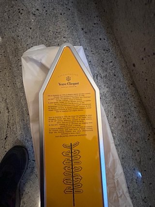 Veuve Clicquot Scatola Gialla