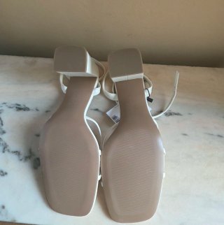 Sandalias Mango Blancas Tira Tobillo