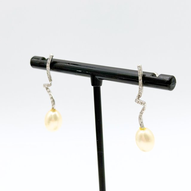 Pendientes Oro Blanco 18K, Perla, 1.88gr