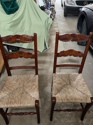 Sillas de esparto y madera nuevas
