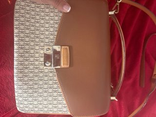 Bolso CH Carolina Herrera Beige y Marrón
